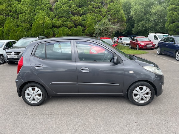 Used Hyundai i10 2011 for sale - 74854445: Photo 2