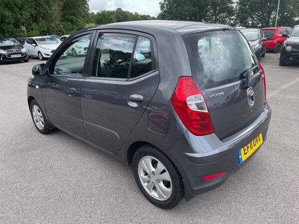 Used Hyundai i10 2011 for sale - 74854445: Photo 6
