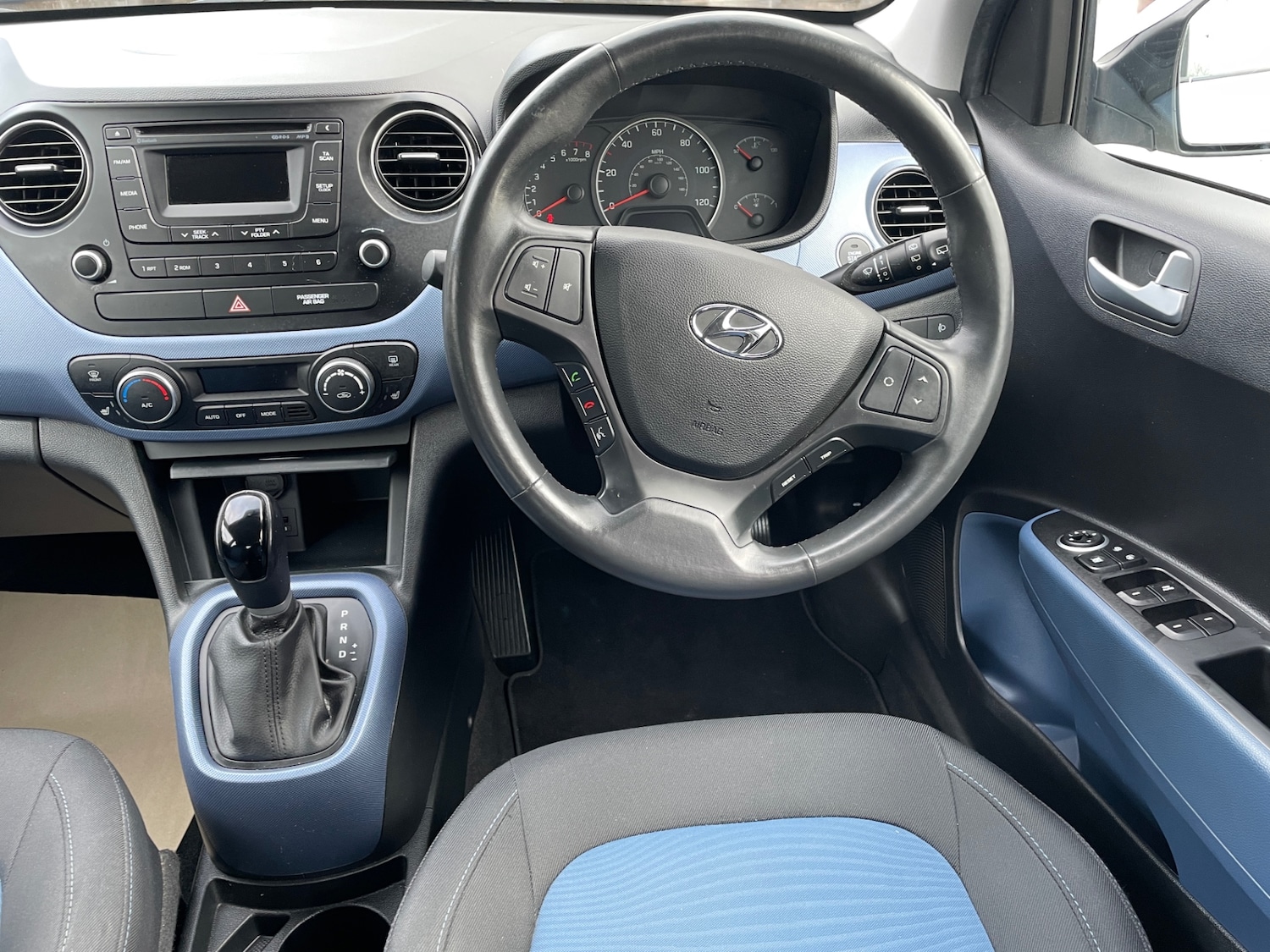 Used Hyundai i10 2015 for sale - 77351008: Photo 10