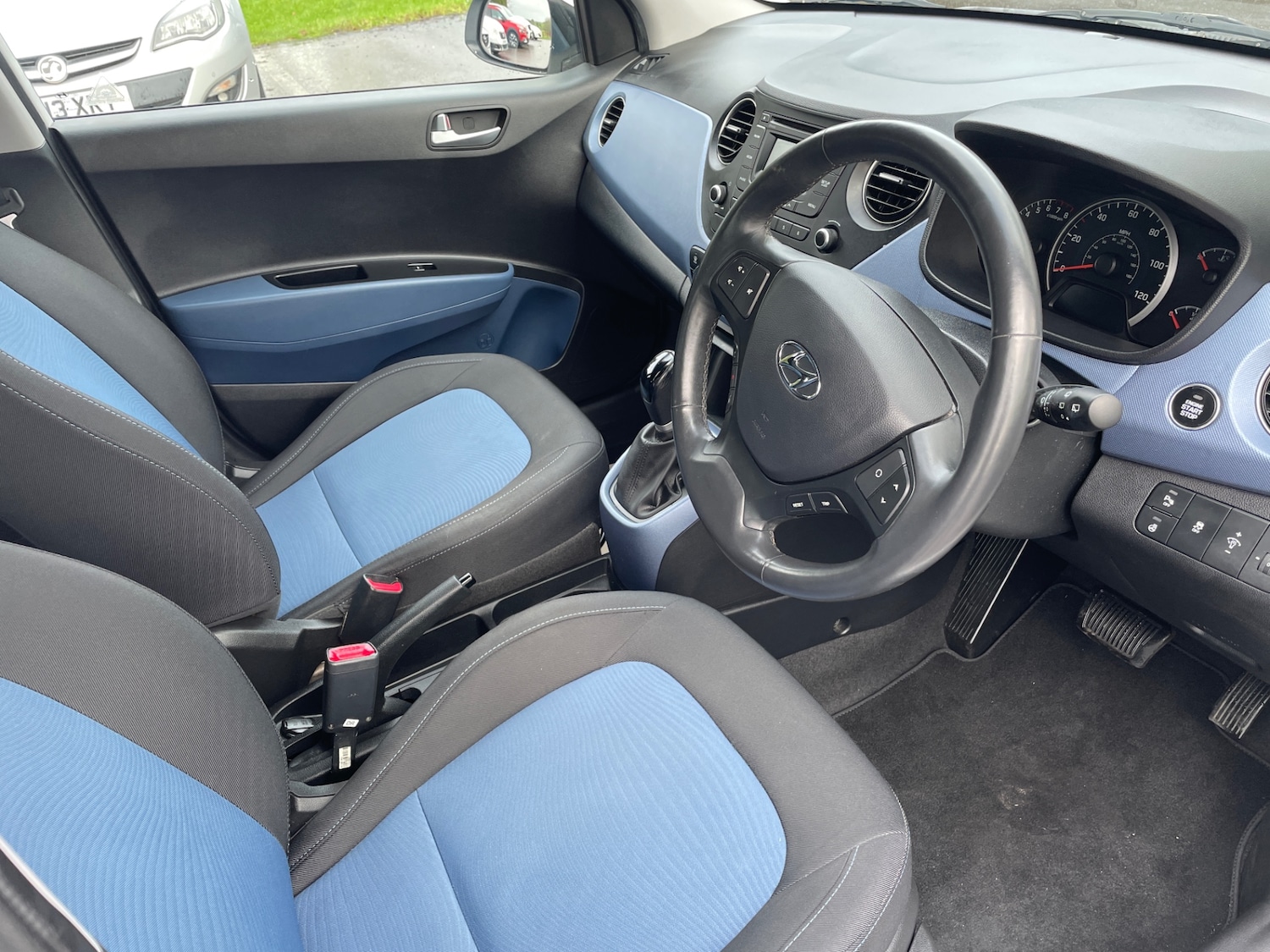 Used Hyundai i10 2015 for sale - 77351008: Photo 11