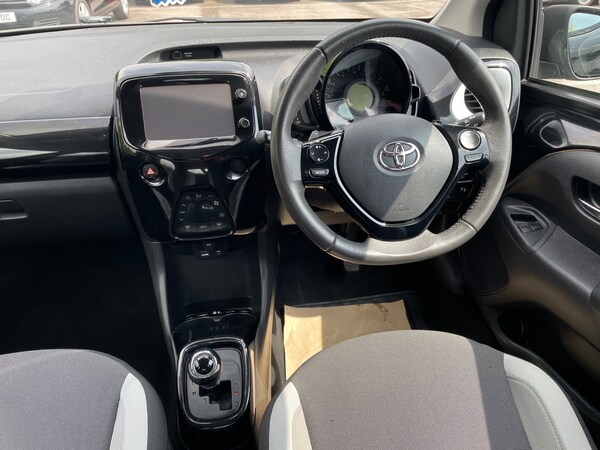 Used Toyota AYGO 2014 for sale - 74717904: Photo 10