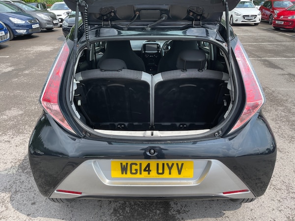 Used Toyota AYGO 2014 for sale - 74717904: Photo 5