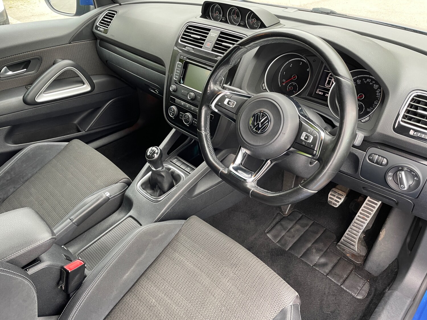 Used Volkswagen Scirocco 2014 for sale - 76273328: Photo 11