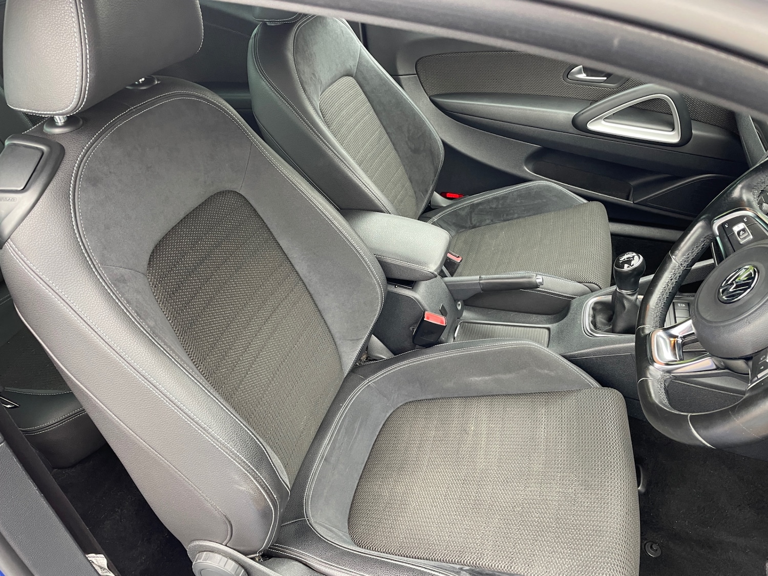 Used Volkswagen Scirocco 2014 for sale - 76273328: Photo 12