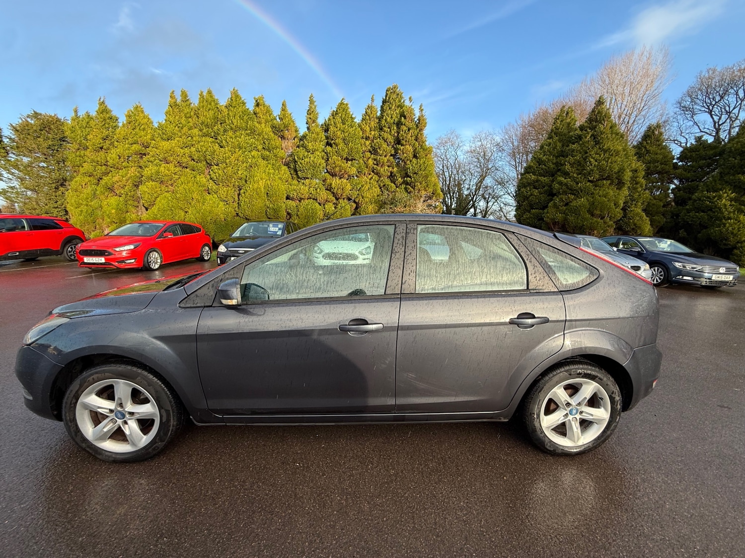 Used Ford Focus 2010 for sale - 77220301: Photo 2