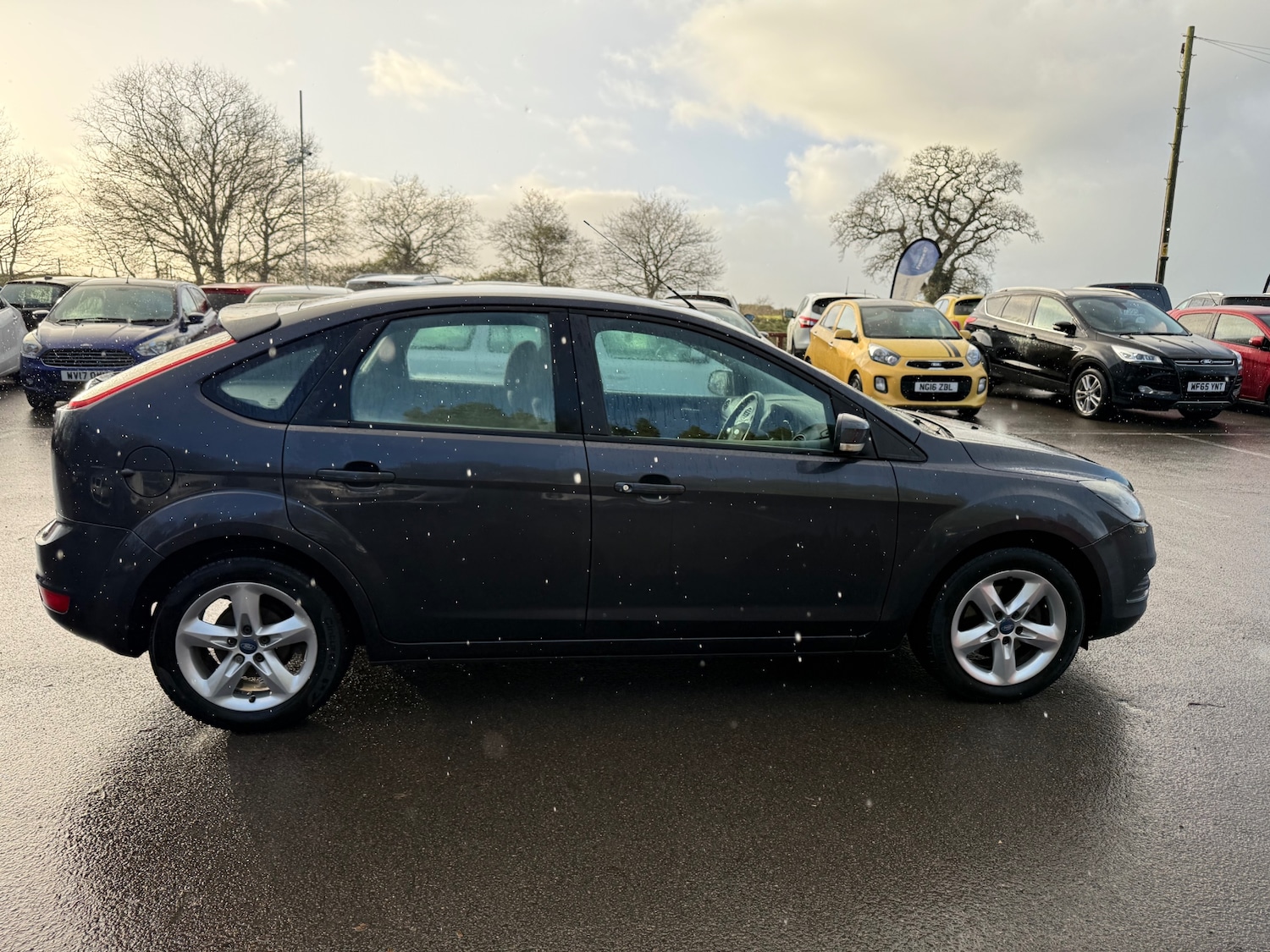Used Ford Focus 2010 for sale - 77220301: Photo 8