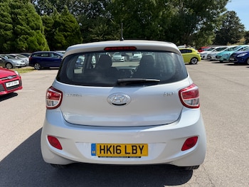 Used Hyundai i10 2016 for sale - 79381004: Photo
