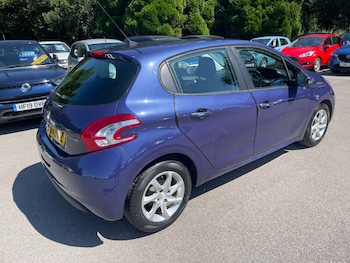 Used Peugeot 208 2014 for sale - 75215525: Photo