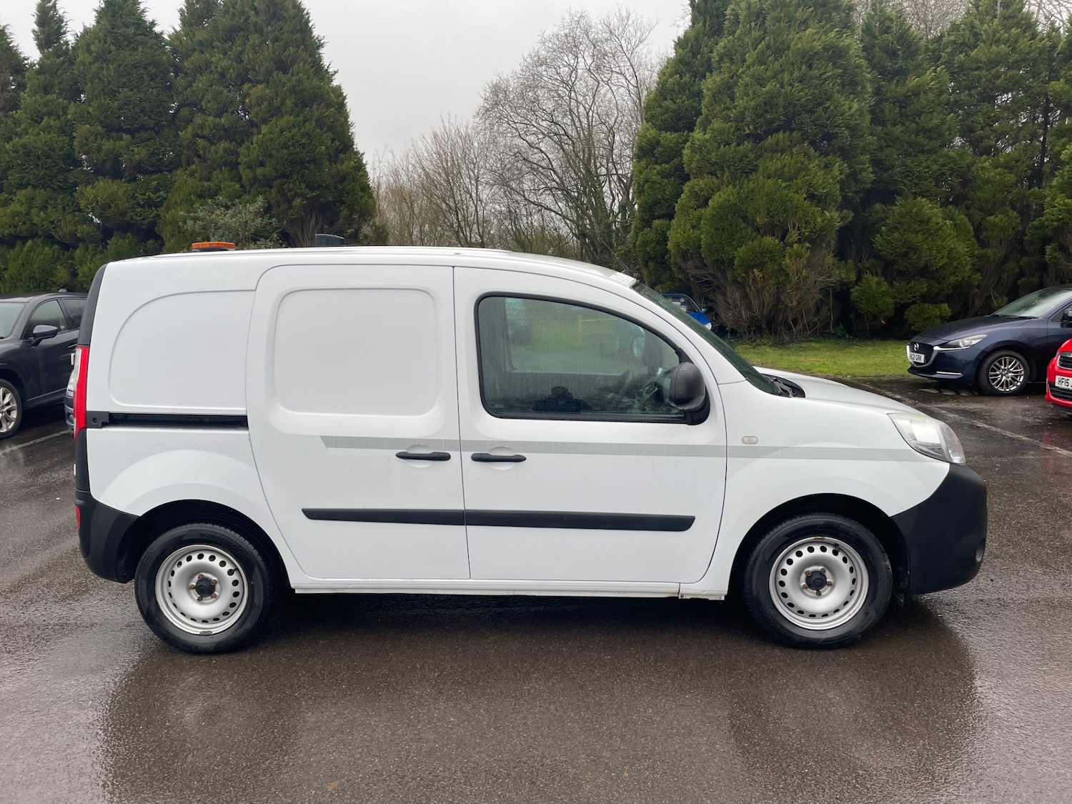 Used Renault Kangoo 2018 for sale - 77790245: Photo 2