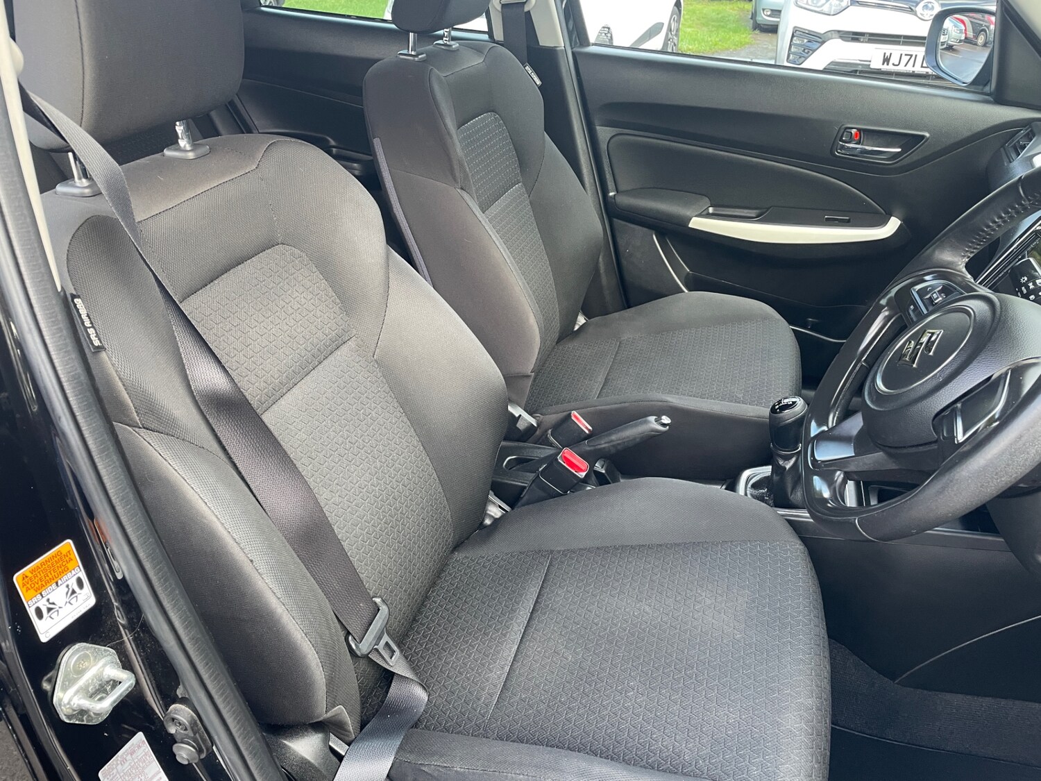 Used Suzuki Swift 2018 for sale - 77324672: Photo 12