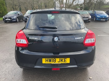 Used Suzuki Swift 2018 for sale - 77324672: Photo