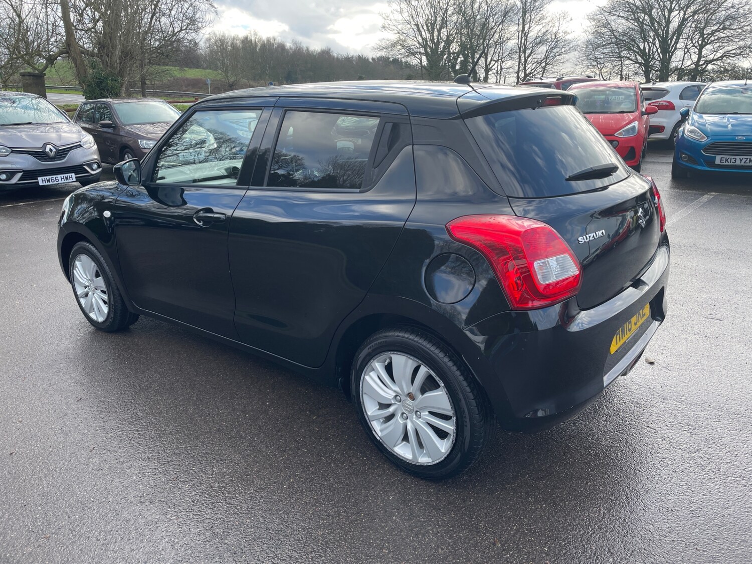 Used Suzuki Swift 2018 for sale - 77324672: Photo 6