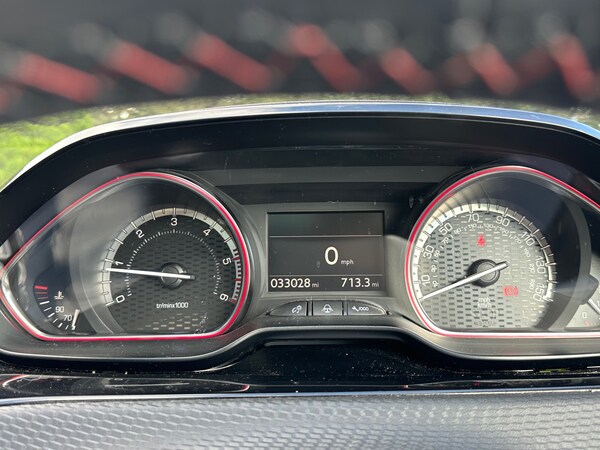 Used Peugeot 2008 2017 for sale - 72225831: Photo 23