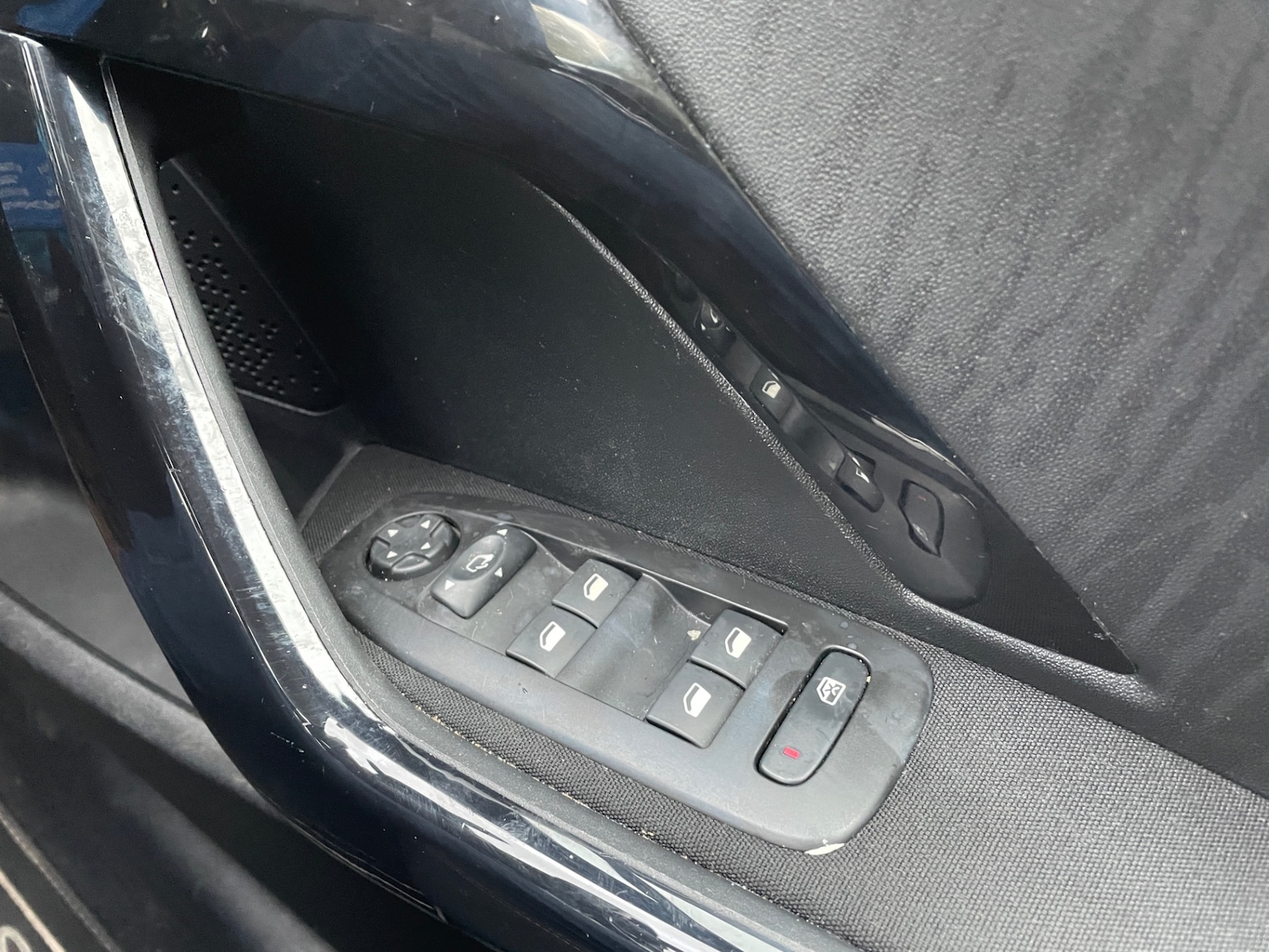 Used Peugeot 208 2019 for sale - 76451840: Photo 13