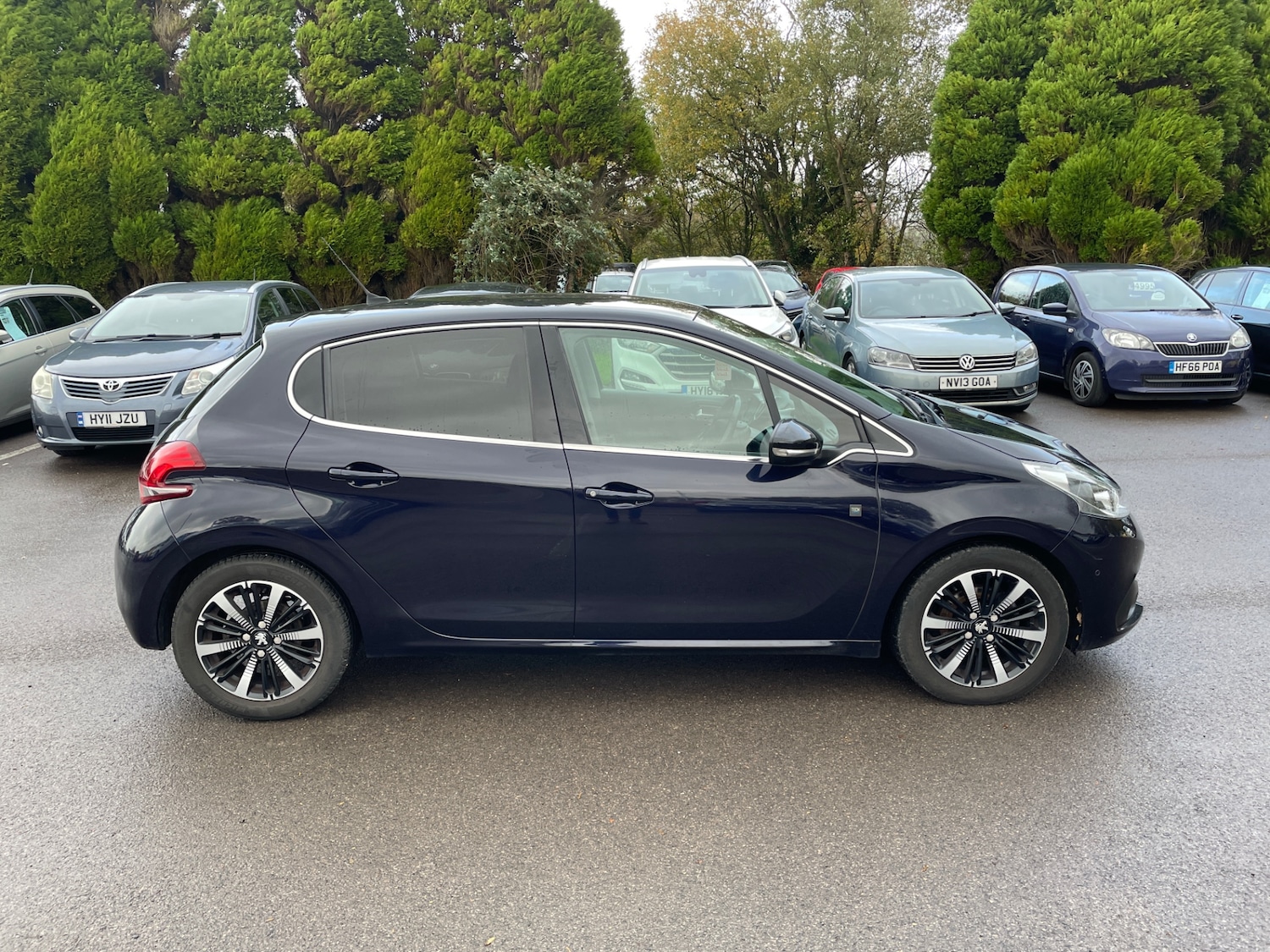 Used Peugeot 208 2019 for sale - 76451840: Photo 2