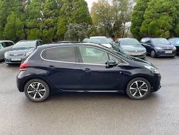 Used Peugeot 208 2019 for sale - 76451840: Photo