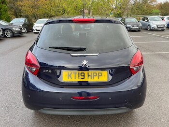 Used Peugeot 208 2019 for sale - 76451840: Photo