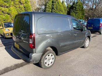 Used Peugeot Partner 2015 for sale - 76693653: Photo