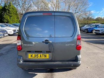 Used Peugeot Partner 2015 for sale - 76693653: Photo
