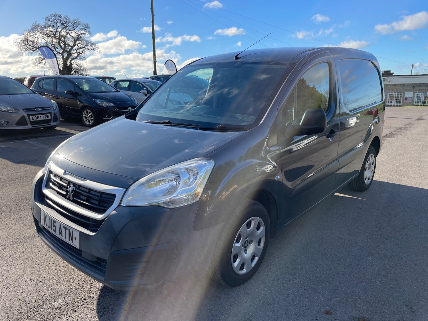 Used Peugeot Partner 2015 for sale - 76693653: Photo 9