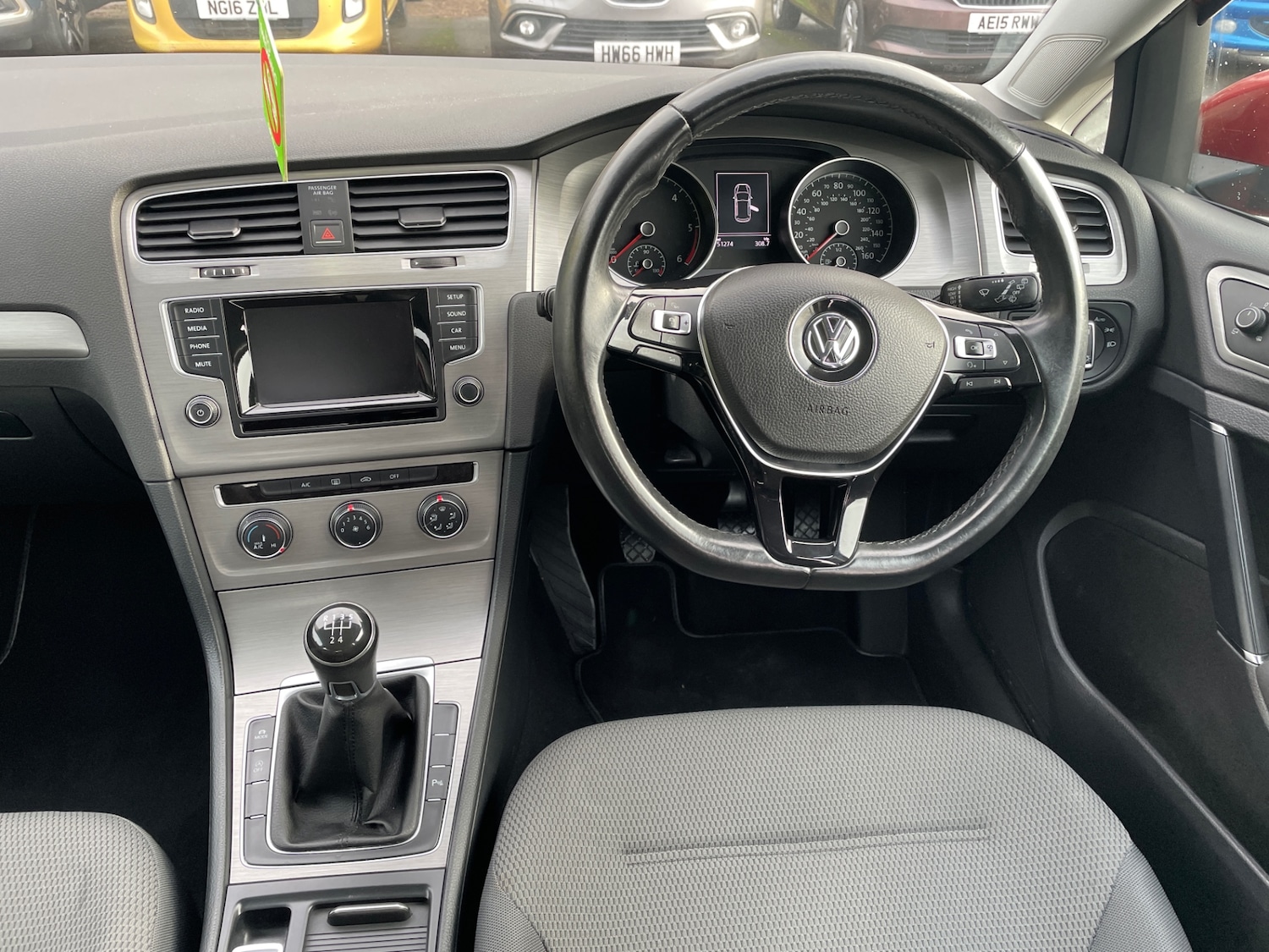 Used Renault Clio 2015 for sale - 77258377: Photo 10