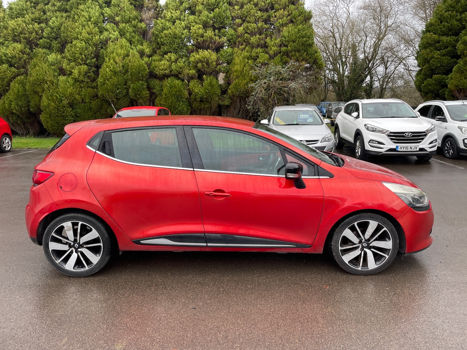 Used Renault Clio 2015 for sale - 77258377: Photo 2