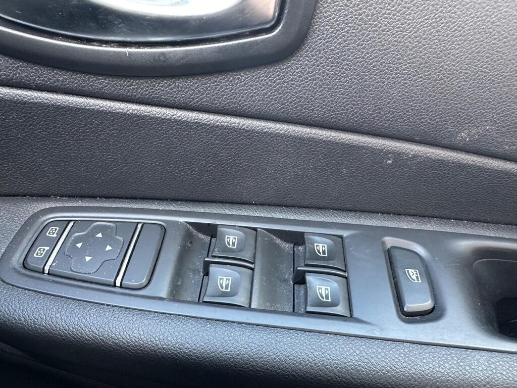 Used Renault Captur 2018 for sale - 76588288: Photo 19