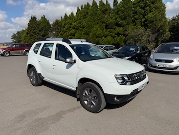 Used Dacia Duster 2016 for sale - 79457320: Photo