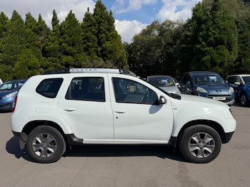 Used Dacia Duster 2016 for sale - 79457320: Photo