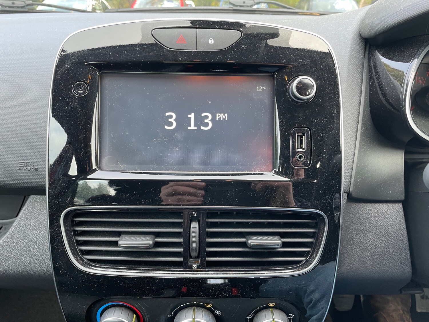 Used Renault Clio 2017 for sale - 76321735: Photo 17