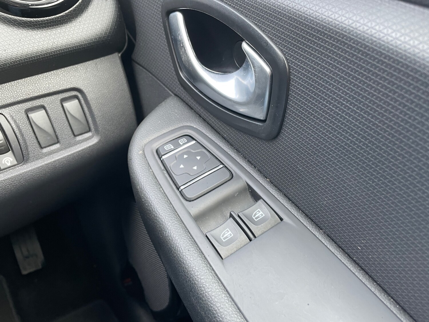 Used Renault Clio 2017 for sale - 76321735: Photo 23