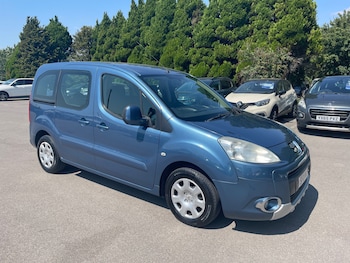 Used Peugeot Partner Tepee 2011 for sale - 79307820: Photo
