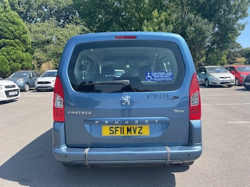 Used Peugeot Partner Tepee 2011 for sale - 79307820: Photo