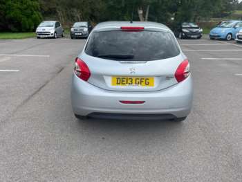 Used Peugeot 208 2013 for sale - 68715880: Photo
