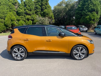 Used Renault Scenic 2016 for sale - 79261507: Photo