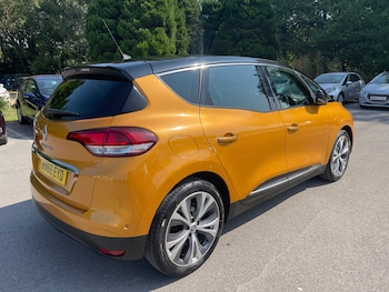 Used Renault Scenic 2016 for sale - 79261507: Photo