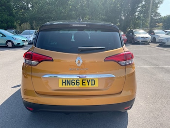Used Renault Scenic 2016 for sale - 79261507: Photo