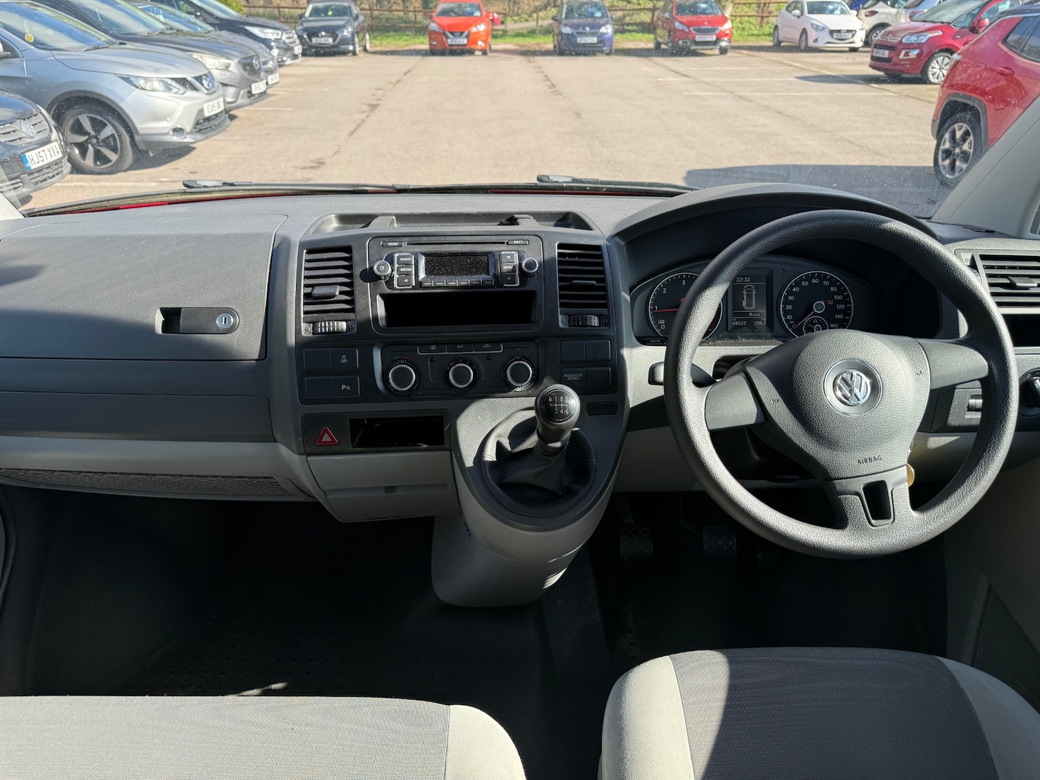 Used Volkswagen Transporter 2015 for sale - 77715447: Photo 13