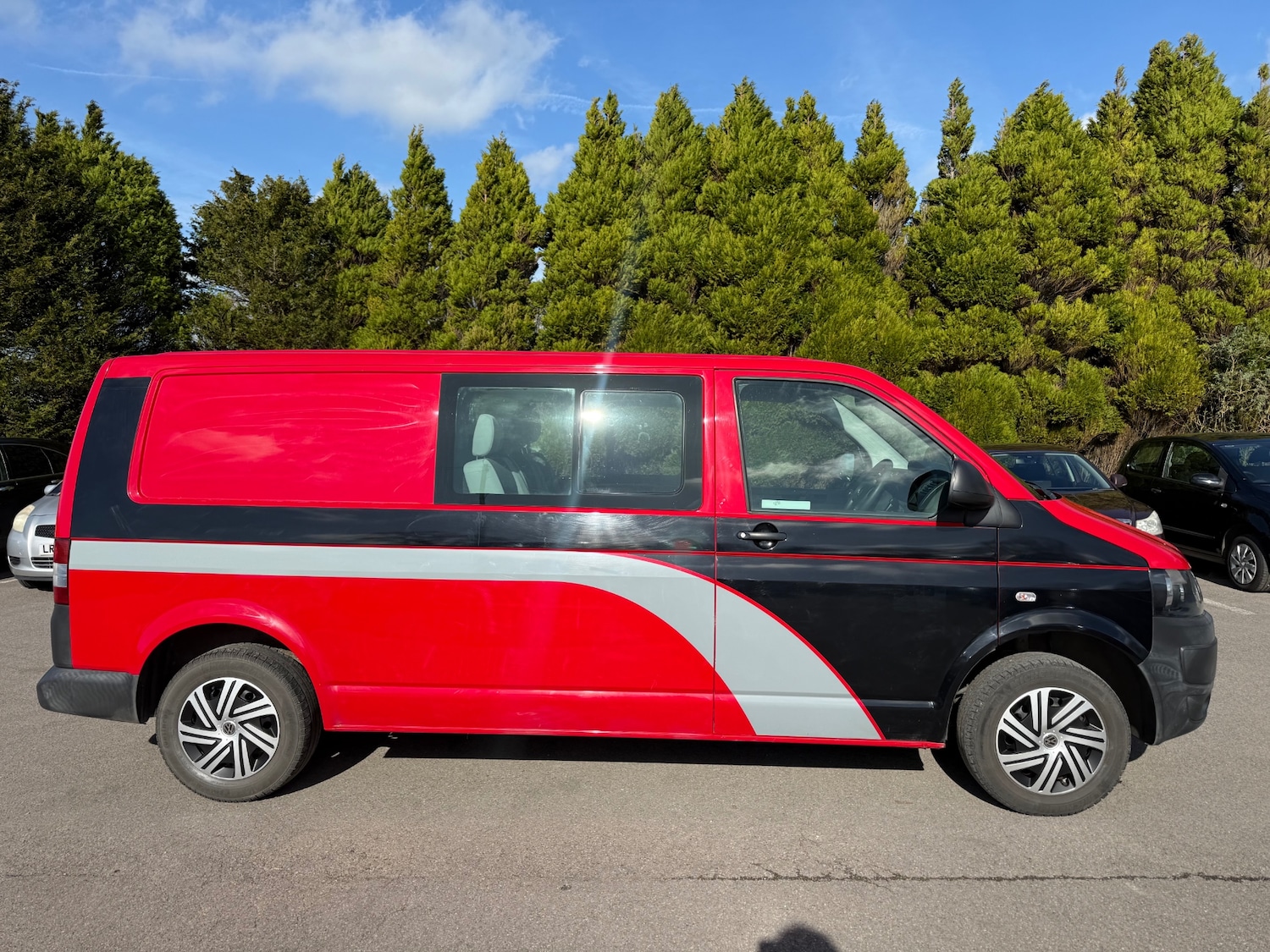 Used Volkswagen Transporter 2015 for sale - 77715447: Photo 2