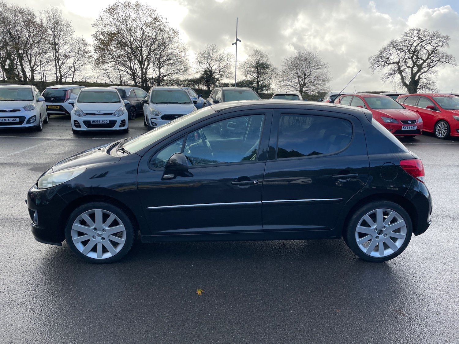 Used Peugeot 207 2012 for sale - 76777892: Photo 5