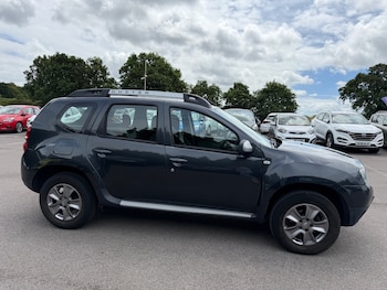 Used Dacia Duster 2018 for sale - 79041900: Photo