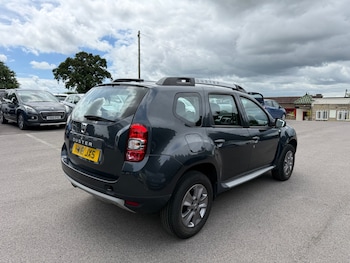 Used Dacia Duster 2018 for sale - 79041900: Photo