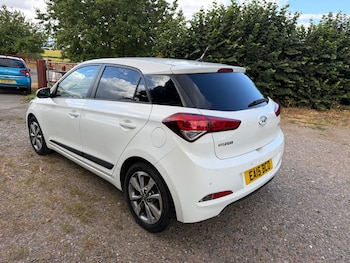 Used Hyundai i20 2015 for sale - 79457329: Photo