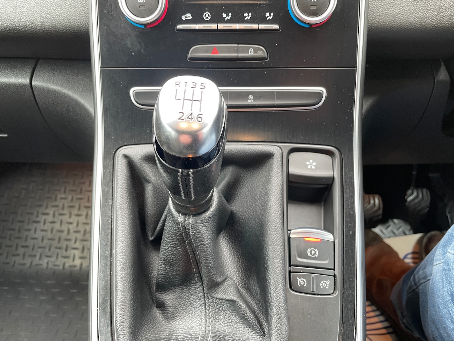 Used Renault Scenic 2016 for sale - 76275044: Photo 21