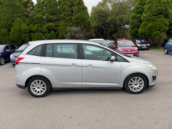 Used Ford Grand C-Max 2012 for sale - 76299157: Photo 2
