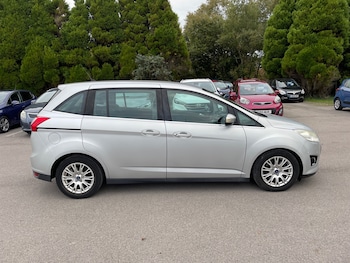 Used Ford Grand C-Max 2012 for sale - 76299157: Photo 2