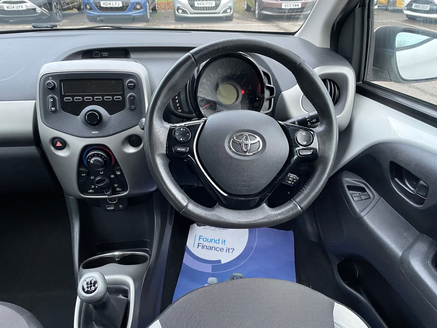 Used Toyota AYGO 2015 for sale - 76577530: Photo 10