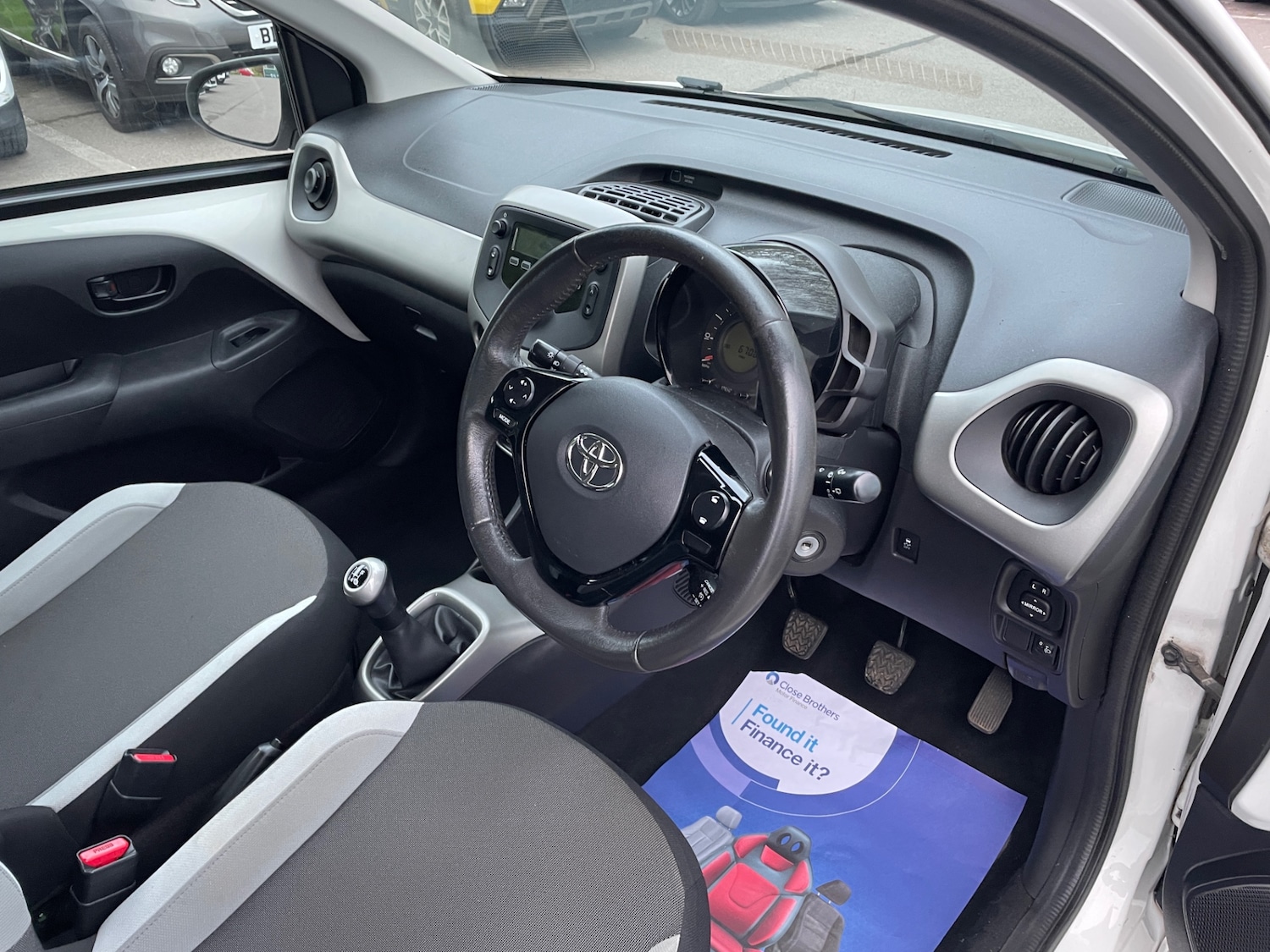 Used Toyota AYGO 2015 for sale - 76577530: Photo 11