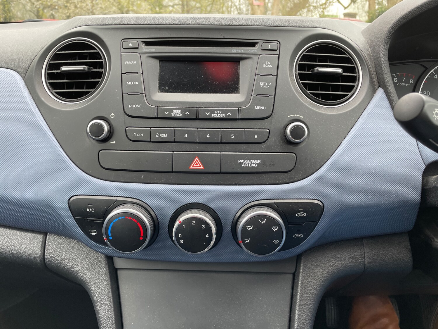 Used Hyundai i10 2015 for sale - 78176609: Photo 15