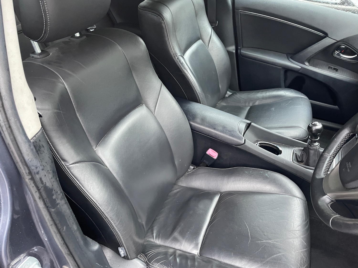 Used Toyota Avensis 2011 for sale - 76968546: Photo 12